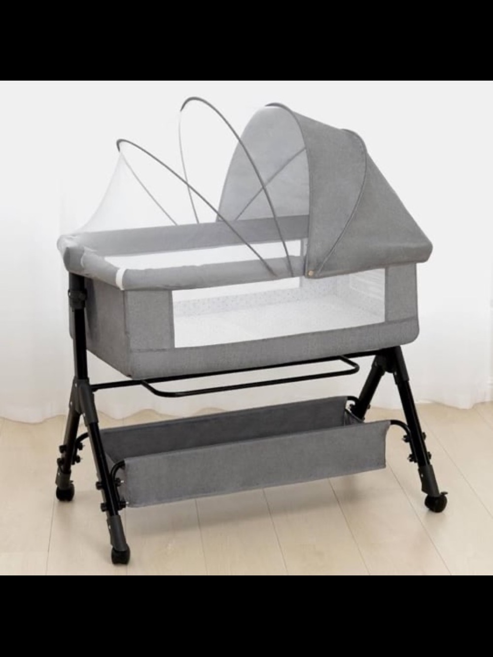 3 In 1 Baby Bassinet and mattress Crib bed